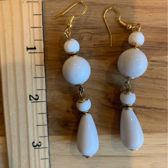 ✨3 for$40✨NWT Earrings✨ ✨Hand Crafted ✨Artisan!✨Perfect Holiday Earring! ✨ - Picture 5 of 8